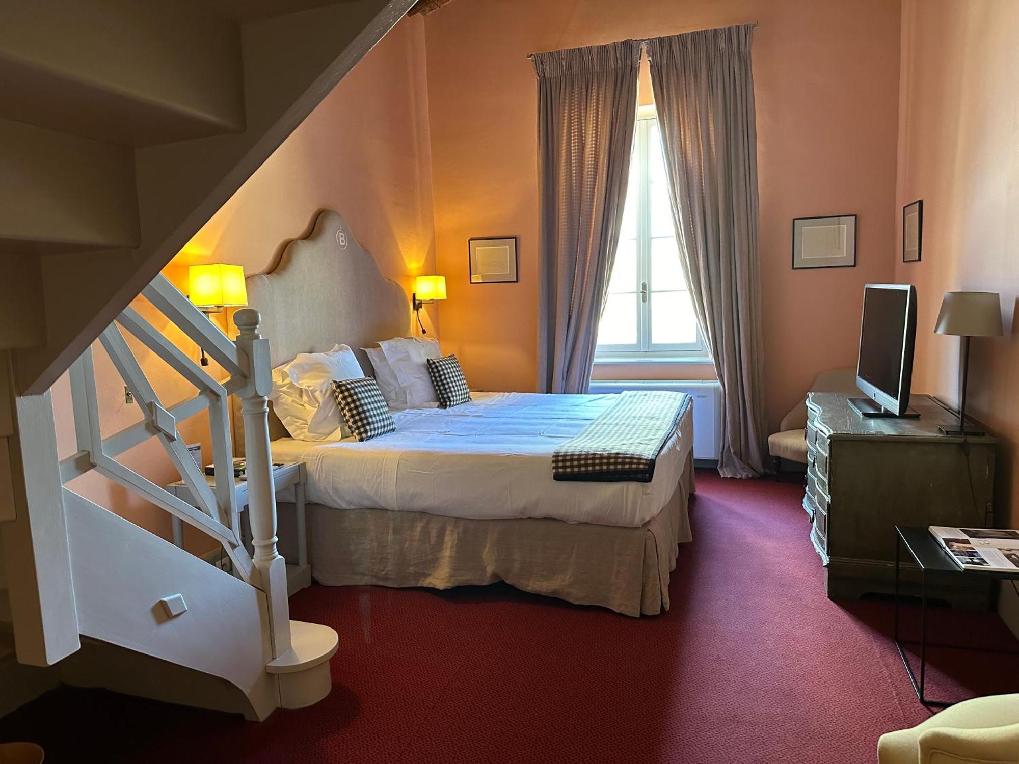 Le Mas De Peint - Hotel Et Restaurant Arles Dış mekan fotoğraf