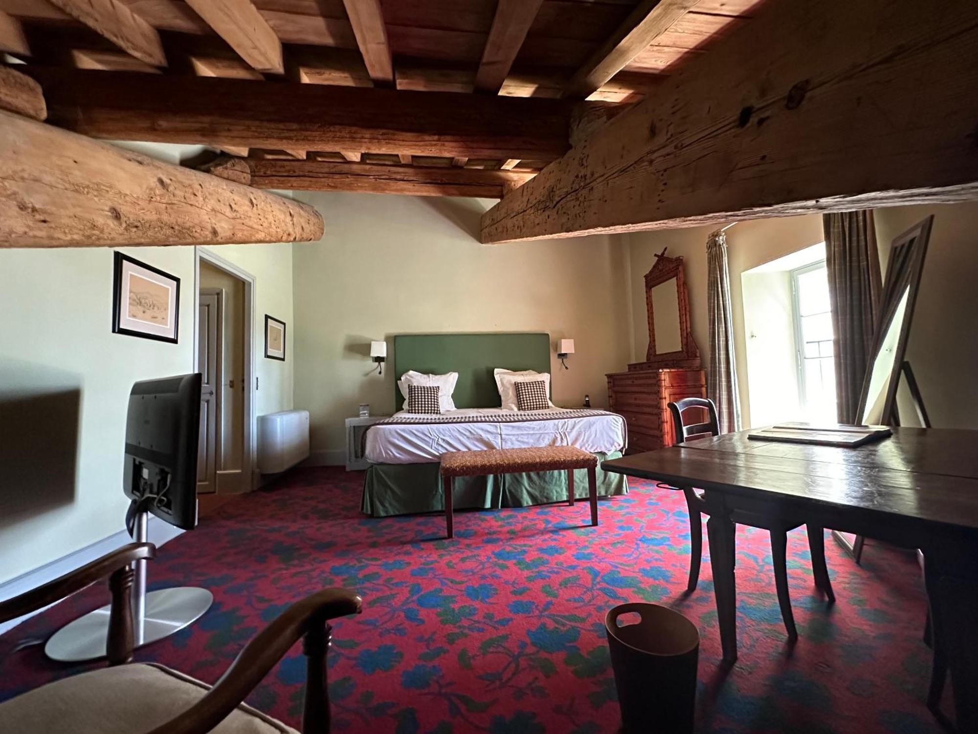Le Mas De Peint - Hotel Et Restaurant Arles Dış mekan fotoğraf