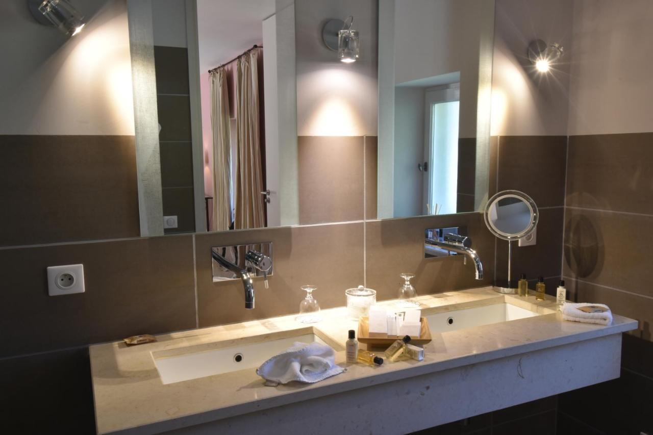 Le Mas De Peint - Hotel Et Restaurant Arles Dış mekan fotoğraf